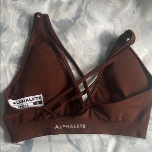 Alphalete Amplify Deep-V Bra